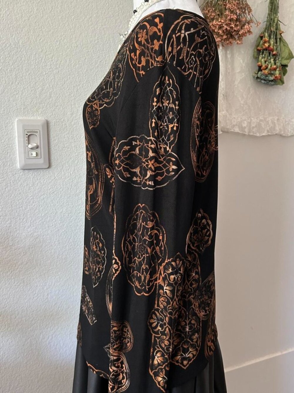 Vintage Black and Copper Long Sleeve Top - Picture 2 of 6
